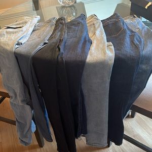 Im selling 7 pair of jeans